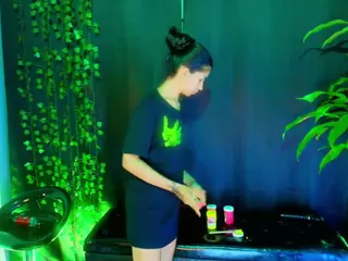 SARA's Live Sex Cam Show