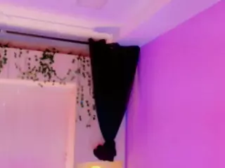 SARA's Live Sex Cam Show