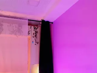SARA's Live Sex Cam Show