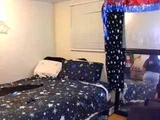 pappyslilfreak's Live Sex Cam Show