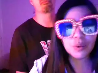 pappyslilfreak's Live Sex Cam Show