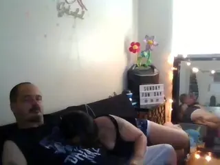 pappyslilfreak's Live Sex Cam Show