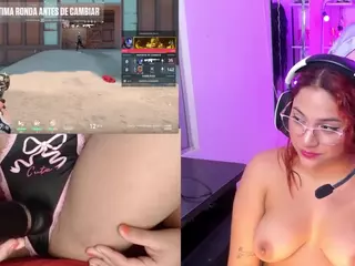 PetiteSofia's Live Sex Cam Show