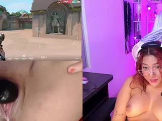PetiteSofia's Live Sex Cam Show