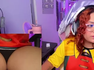 PetiteSofia's Live Sex Cam Show