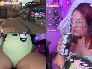 PetiteSofia's Live Sex Cam Show