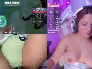 PetiteSofia's Live Sex Cam Show