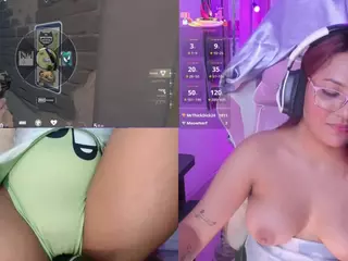 PetiteSofia's Live Sex Cam Show