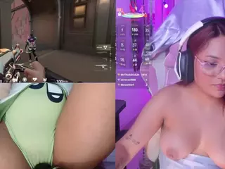 PetiteSofia's Live Sex Cam Show