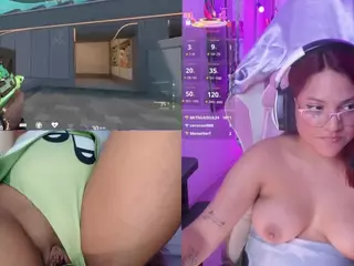 PetiteSofia's Live Sex Cam Show