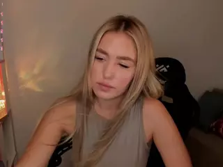 Mavis-Willis's Live Sex Cam Show