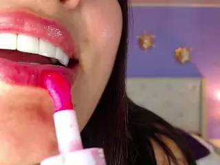 Mia-coluccii's Live Sex Cam Show