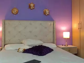 Mia-coluccii's Live Sex Cam Show