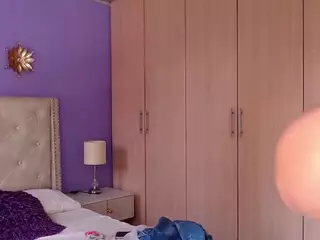 Mia-coluccii's Live Sex Cam Show