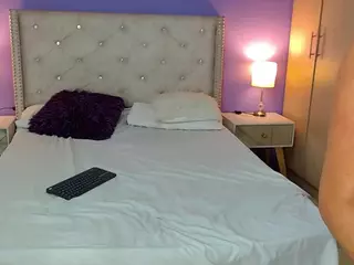 Mia-coluccii's Live Sex Cam Show