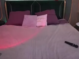 MonAmourR's Live Sex Cam Show