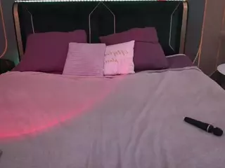 MonAmourR's Live Sex Cam Show