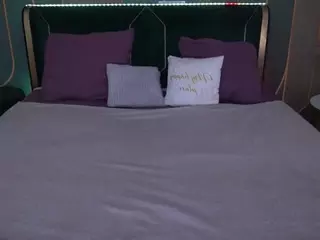MonAmourR's Live Sex Cam Show