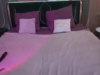 MonAmourR's Live Sex Cam Show