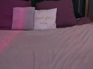 MonAmourR's Live Sex Cam Show