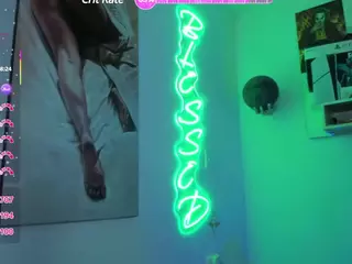 milley-rose's Live Sex Cam Show