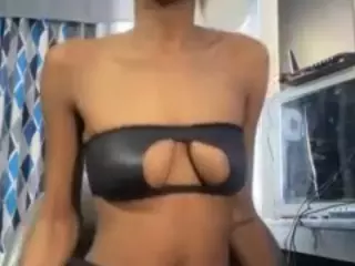 Rubi Vixxen's Live Sex Cam Show