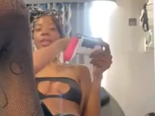 Rubi Vixxen's Live Sex Cam Show