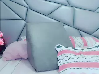 AlanaBekeer's Live Sex Cam Show