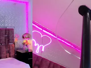 AlessiaDouce's Live Sex Cam Show