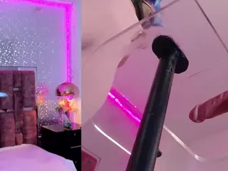 AlessiaDouce's Live Sex Cam Show
