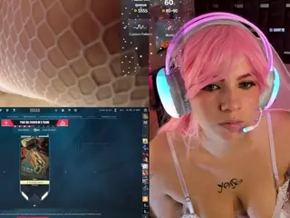AlessiaDouce's Live Sex Cam Show