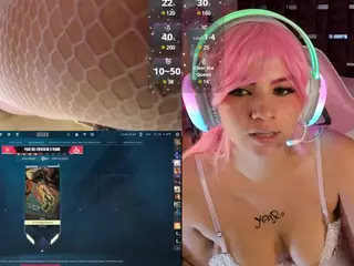 AlessiaDouce's Live Sex Cam Show
