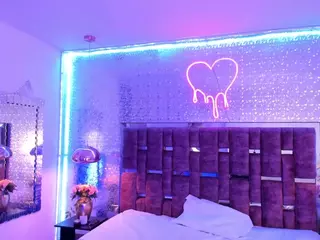 AlessiaDouce's Live Sex Cam Show