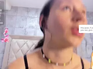 AmatiistaLux's Live Sex Cam Show