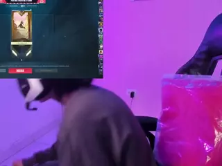 Charlie-Taylor's Live Sex Cam Show