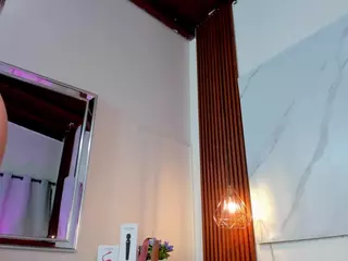 jazmiin-z-bigass's Live Sex Cam Show