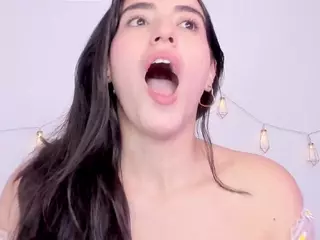 Martina-Babe's Live Sex Cam Show