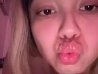 Cowgirlcarmin's Live Sex Cam Show