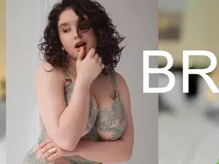 Ariella's Live Sex Cam Show