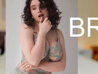 Ariella's Live Sex Cam Show