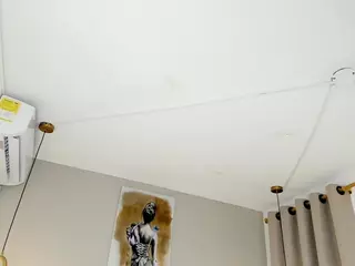 Lia-Angels's Live Sex Cam Show