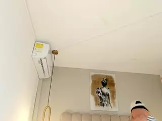 Lia-Angels's Live Sex Cam Show