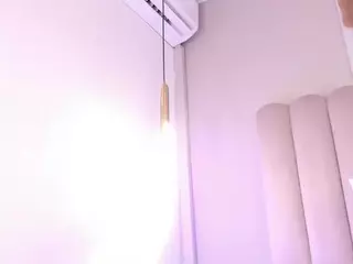 Lia-Angels's Live Sex Cam Show