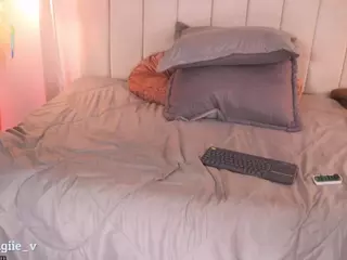 nicoleth18's Live Sex Cam Show