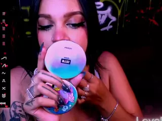 LovelyFreaky's Live Sex Cam Show