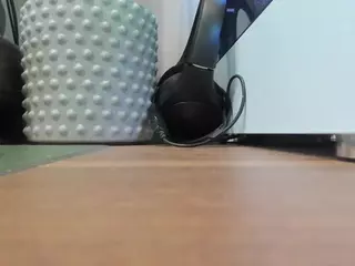 EmyBreak's Live Sex Cam Show