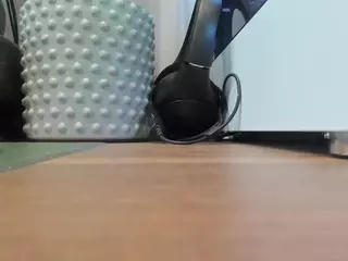 EmyBreak's Live Sex Cam Show