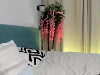 LouiseMiler's Live Sex Cam Show