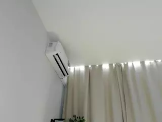 LouiseMiler's Live Sex Cam Show