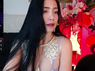AlmaArt's Live Sex Cam Show